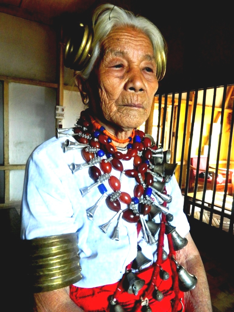 Ao outlet traditional dress